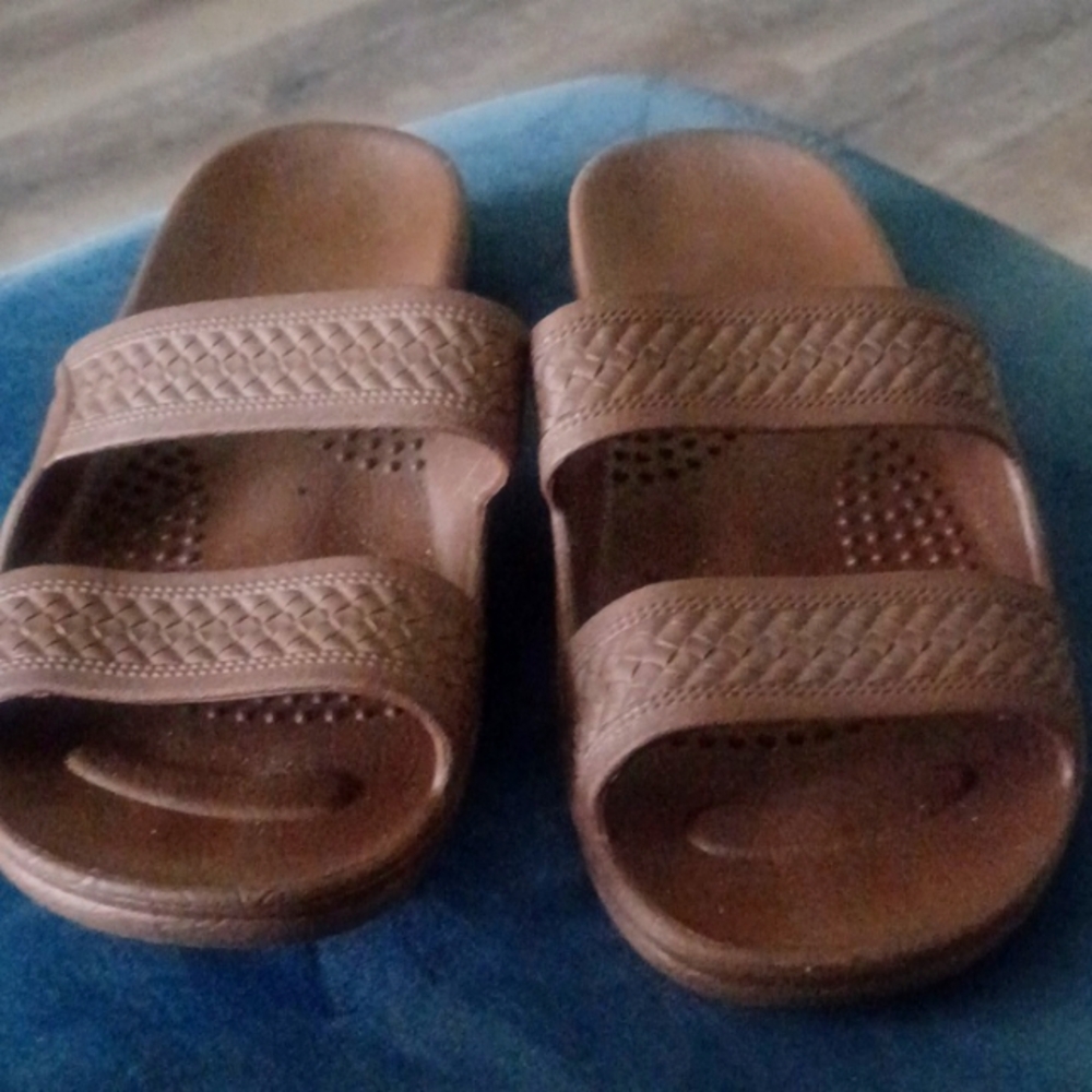Surfware slides for the Beach sz 7